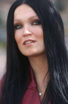 Tarja trop belle......