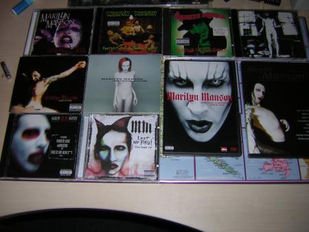 Voci mes 8 cd de Manson et mes 2 dvd de conserT( 2001 et 1996).....