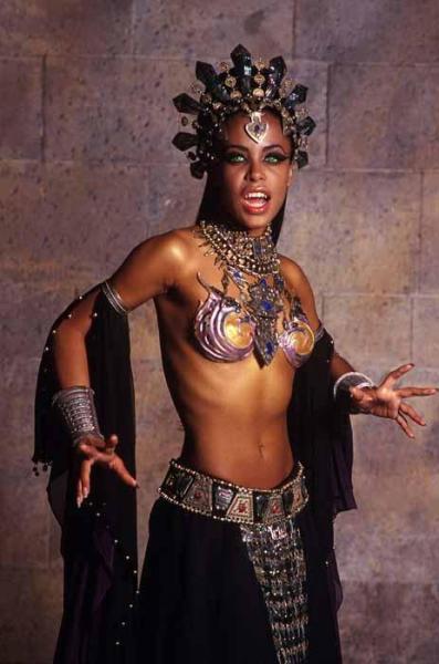Akasha....la m�re de tous les vampires....