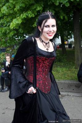 Festival goths....