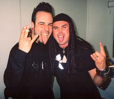 VIV LE M�TAL........