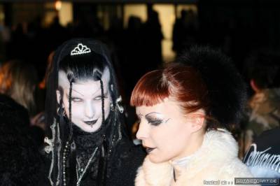 festival goths.....