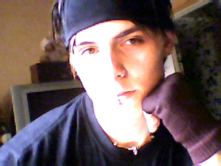 T'es trop mignon avec ton Bandanas....je t'aime tr�s fort grand fr�re....