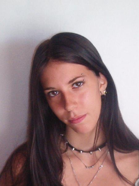 Ma didi ke j'ador beaucoup et elle aussi ma goth pr�f�r�e